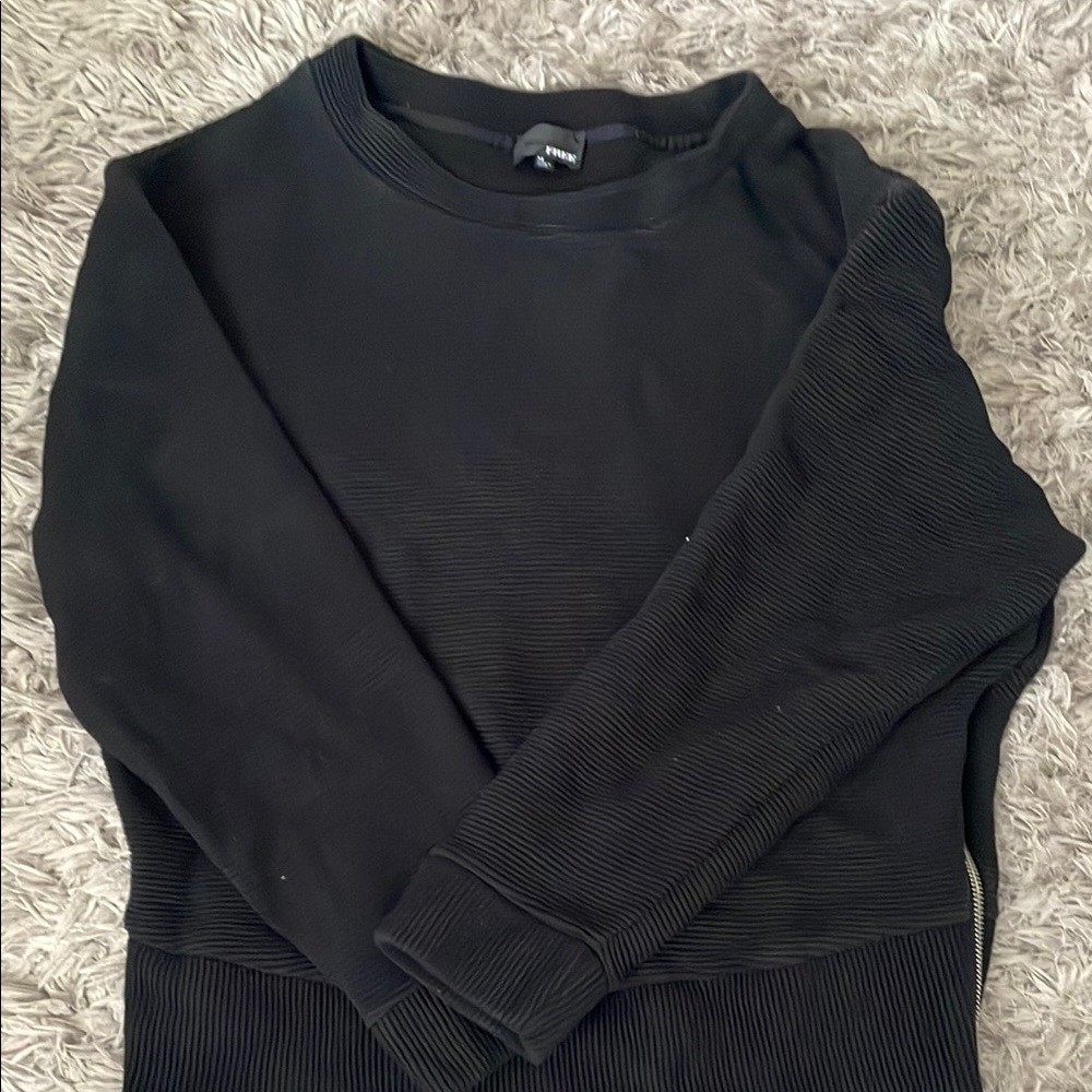 Wilfred Black Textured Knit Crew Neck Sweater